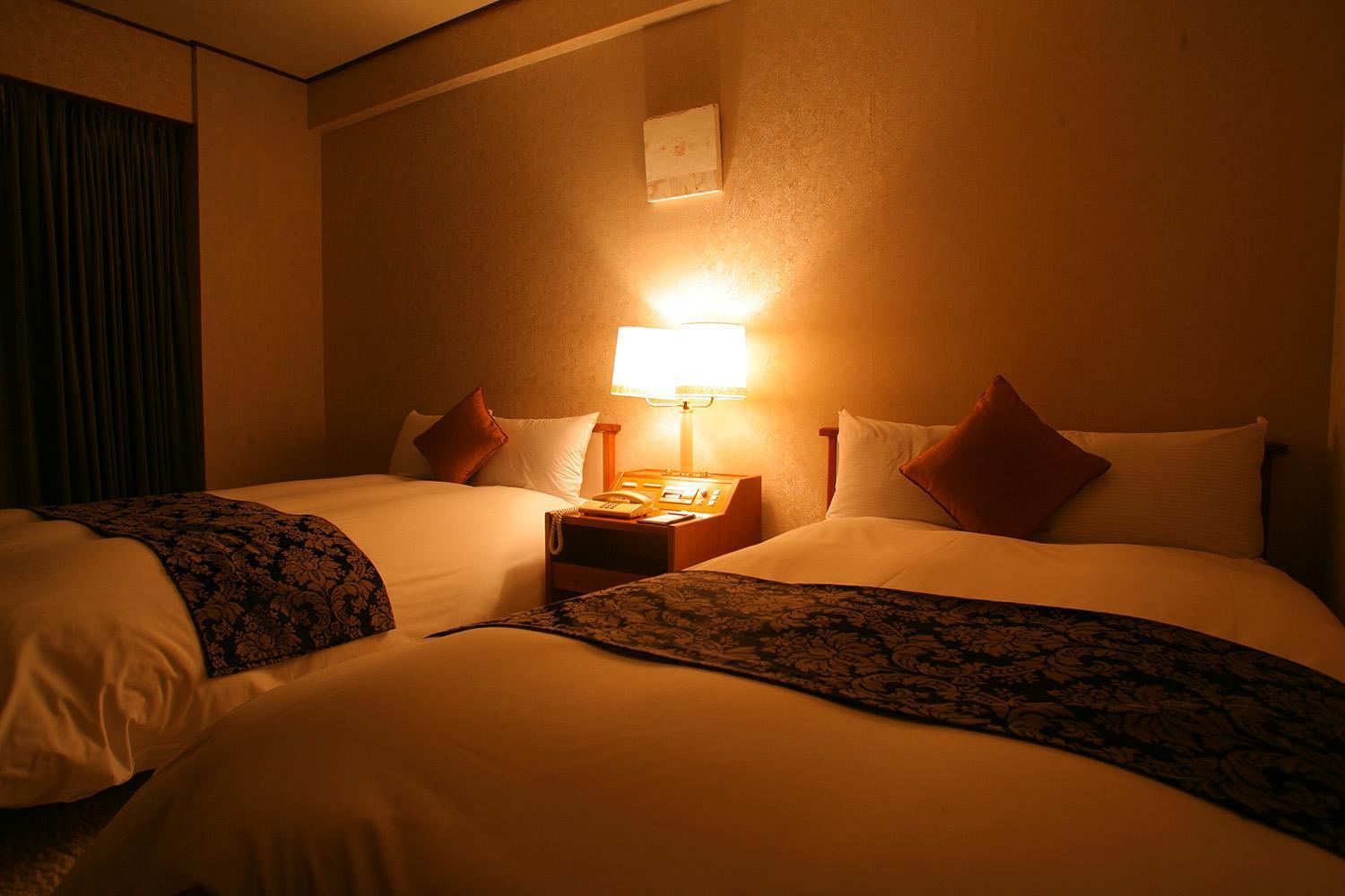 Plaza Awajishima Hotell Minamiawaji Rum bild