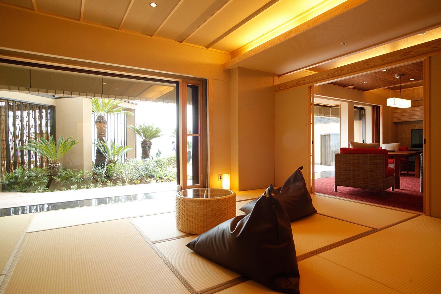 Plaza Awajishima Hotell Minamiawaji Rum bild